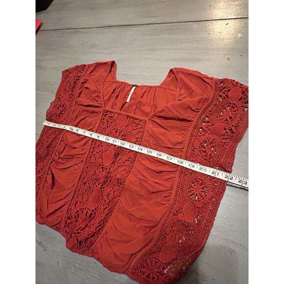 Free People Little Secret Red Orange Crochet Lace Panel Cropped Top Sz M Boho - Picture 5 of 8